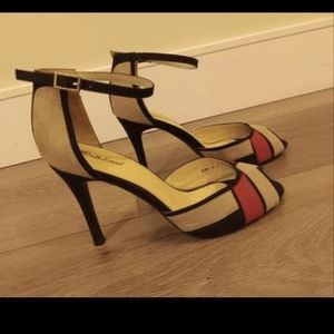 *SOLD* Peep toe heels
